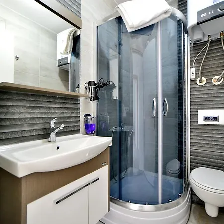 Guvey Homes * Torba